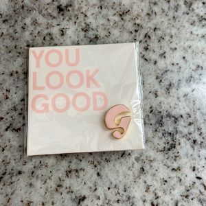 Limited Edition Glossier enamel “g” pin